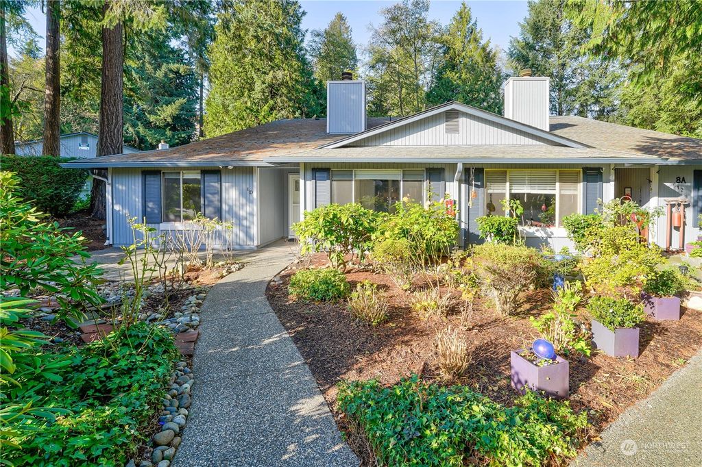 Photo of 512 S 321st Street #8D, Federal Way, WA 98003 (MLS # 2177833)