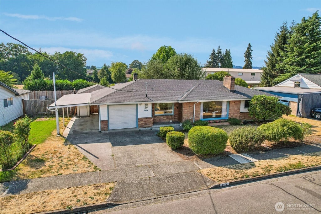 Photo of 1313 F Street SE, Auburn, WA 98002 (MLS # 2573902)