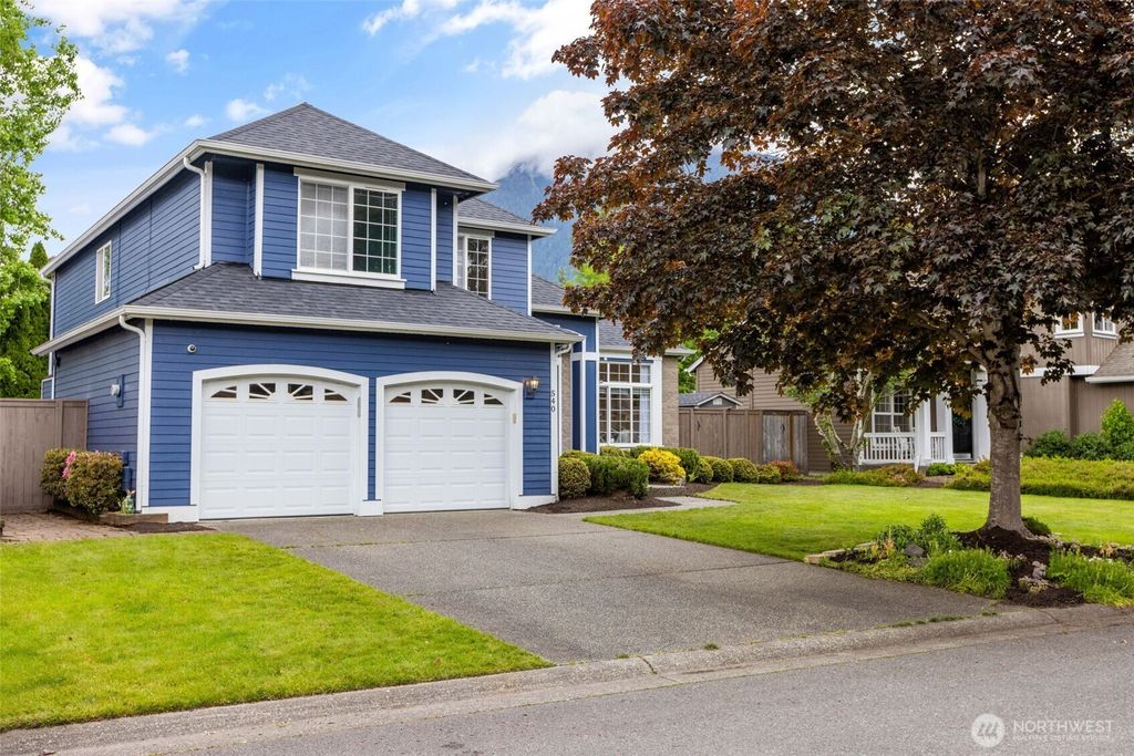 Photo of 540 SE 9th Street, North Bend, WA 98045 (MLS # 2526113)