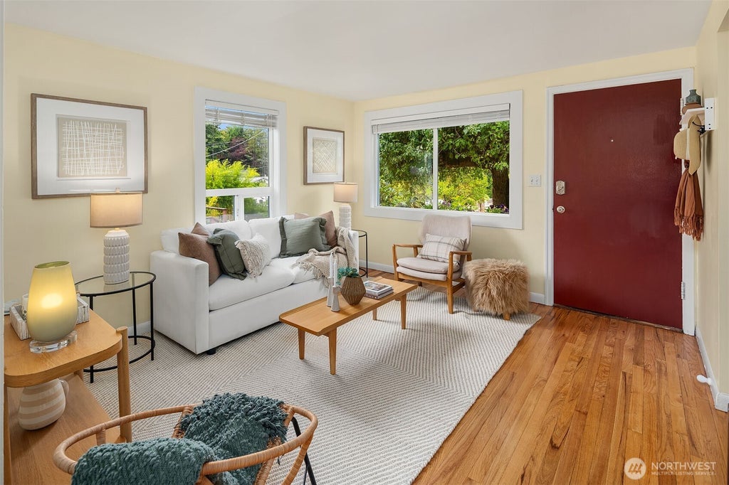 Photo of 4719 S Pearl Street, Seattle, WA 98118 (MLS # 2582816)