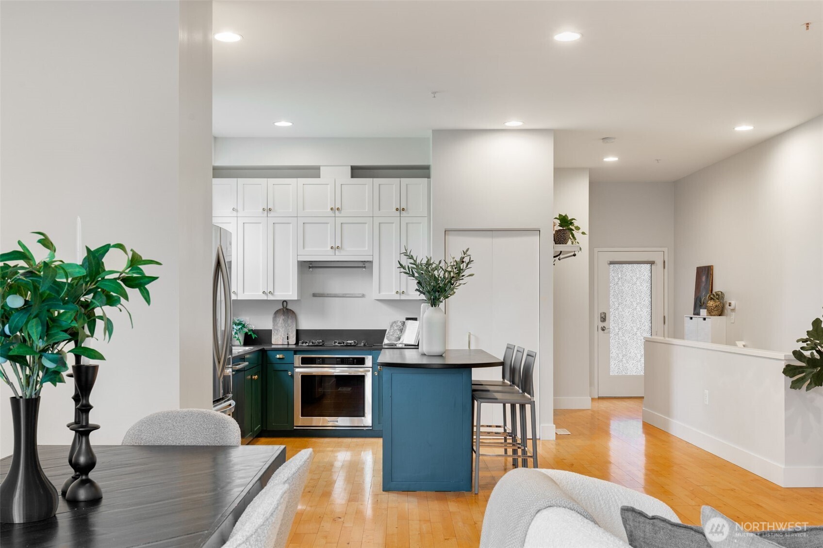 615 E Pike Street 306