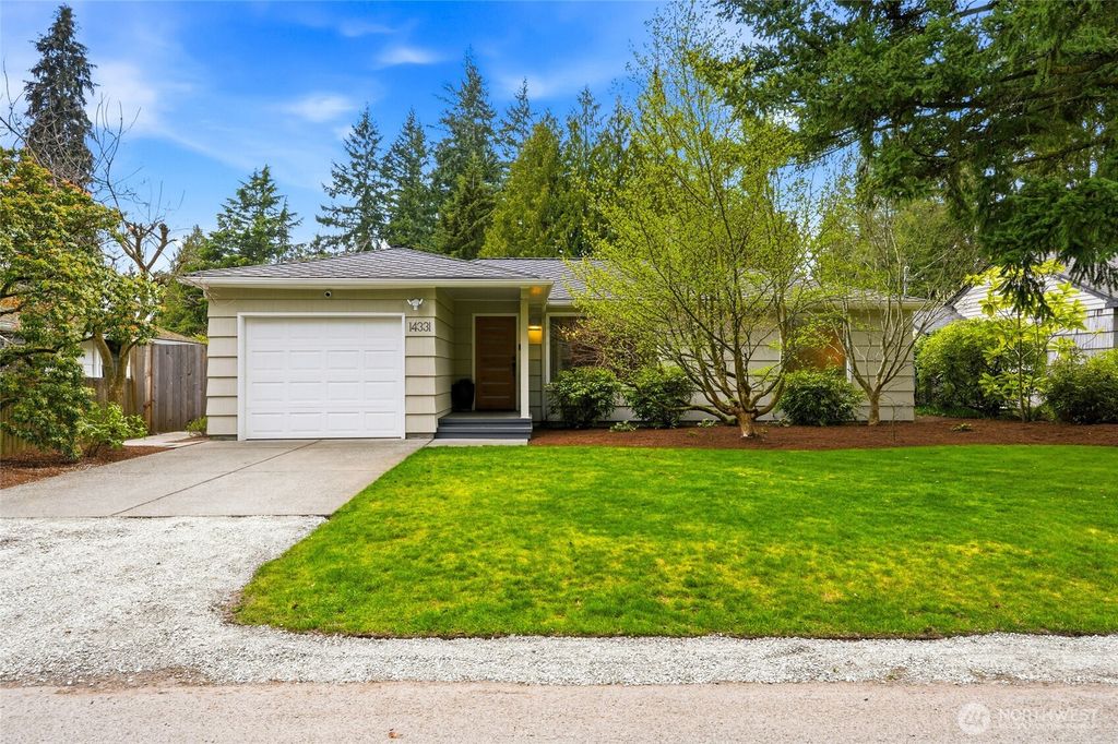 Photo of 14331 Evanston Avenue N, Seattle, WA 98133 (MLS # 2503464)