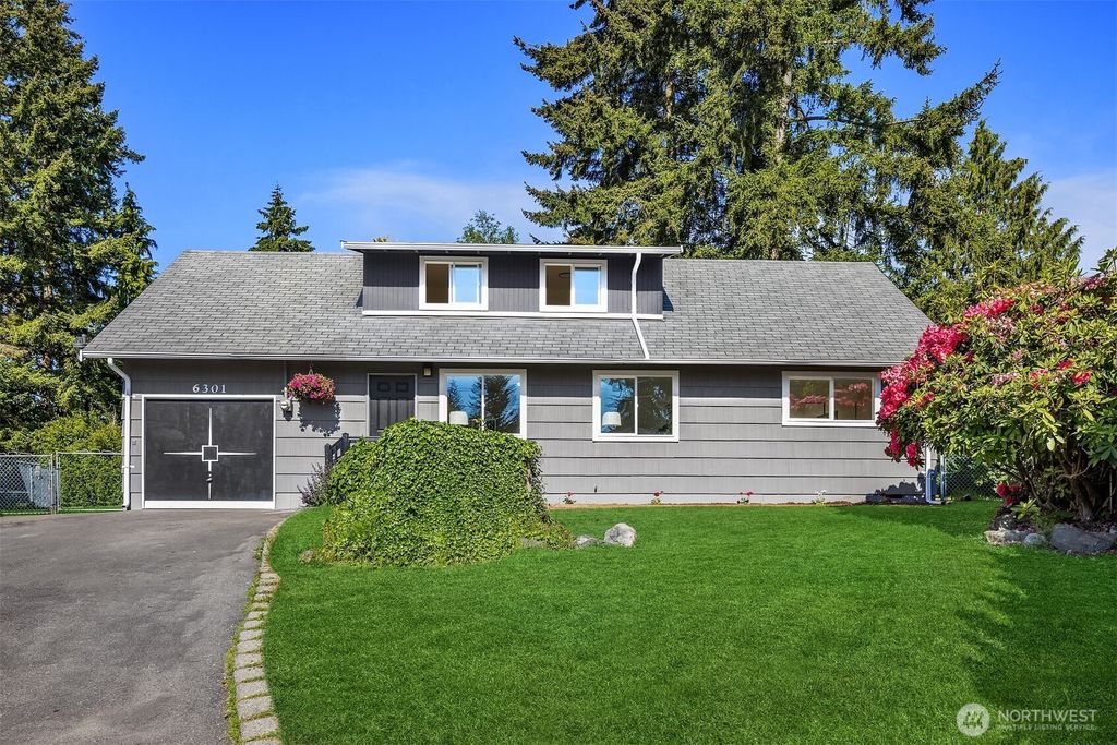 Photo of 6301 223rd Place SW, Mountlake Terrace, WA 98043 (MLS # 2384418)