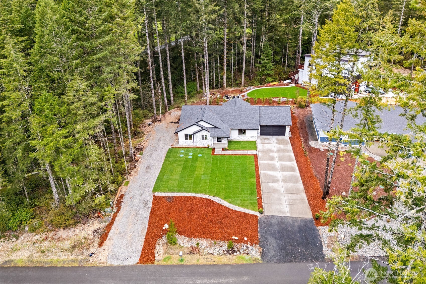 850 E Vine Maple Lane