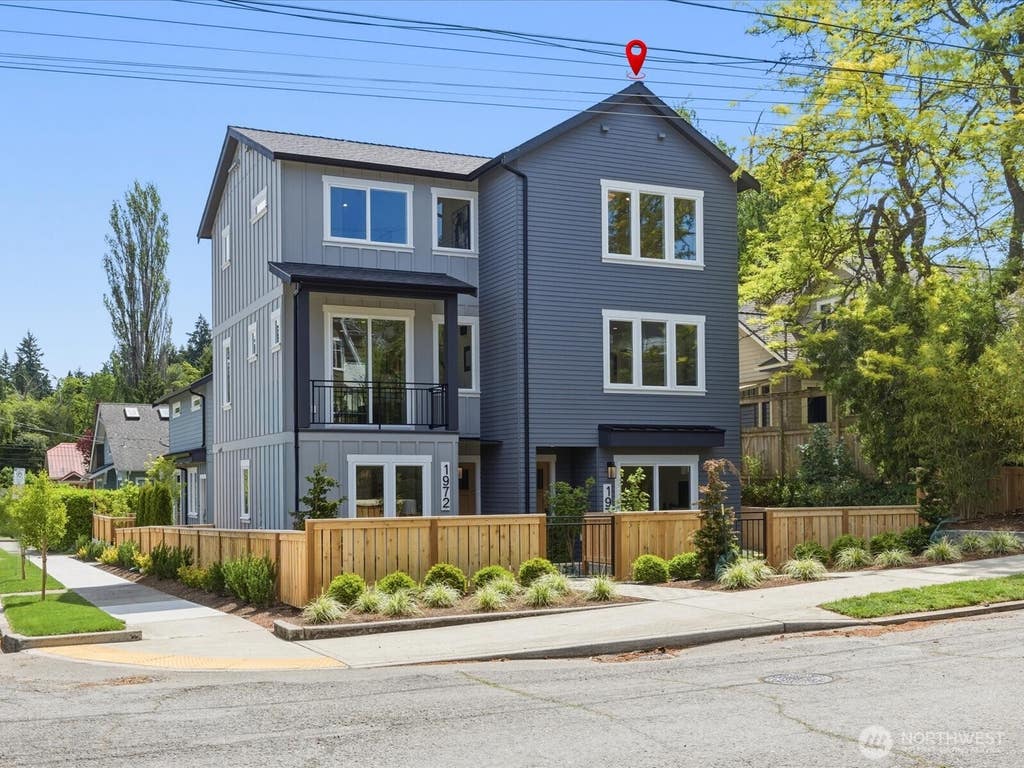Photo of 1970 25th Avenue E, Seattle, WA 98112 (MLS # 2538691)
