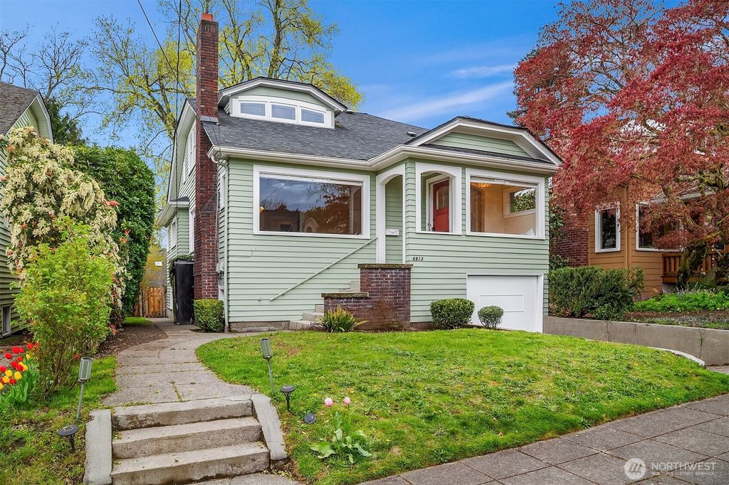 Photo of 6813 17th Avenue NE, Seattle, WA 98115 (MLS # 2503817)