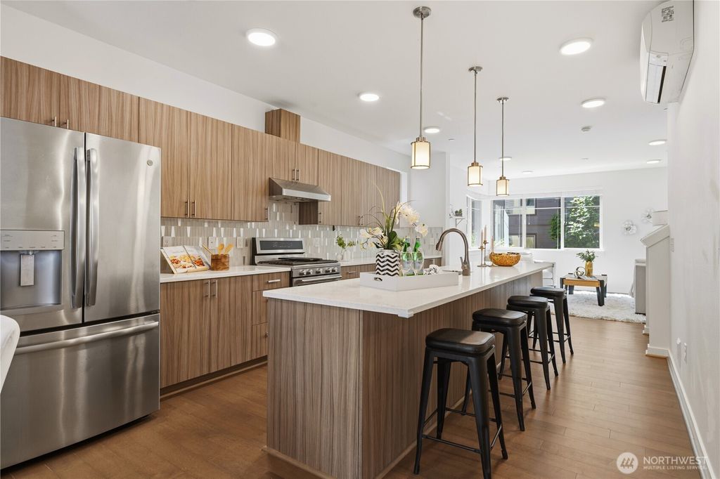 Photo of 15865 NE 14th Road, Bellevue, WA 98008 (MLS # 2500398)