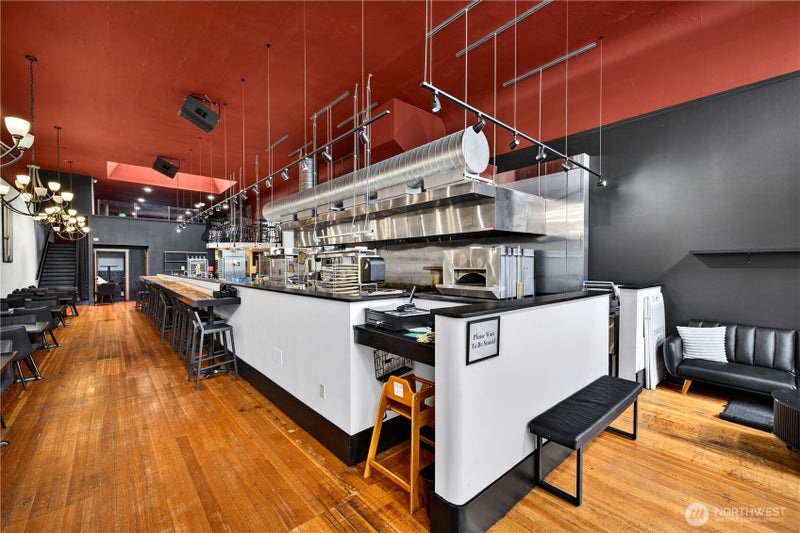 414 Commercial Avenue