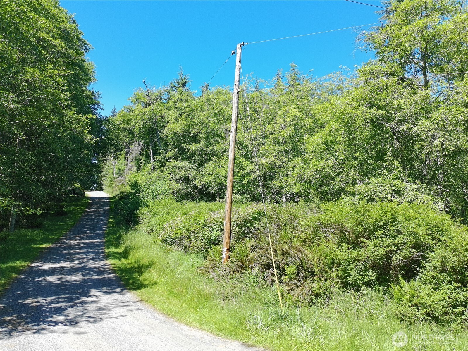 737 Twin View Drive