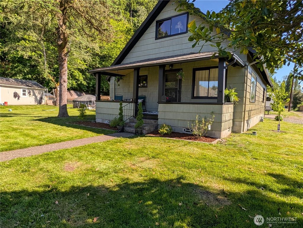 Photo of 512 E Pear Street, Centralia, WA 98531 (MLS # 2530380)