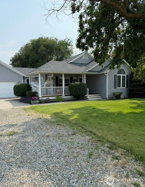 Photo of 432 5th Avenue, Oroville, WA 98844 (MLS # 2456561)