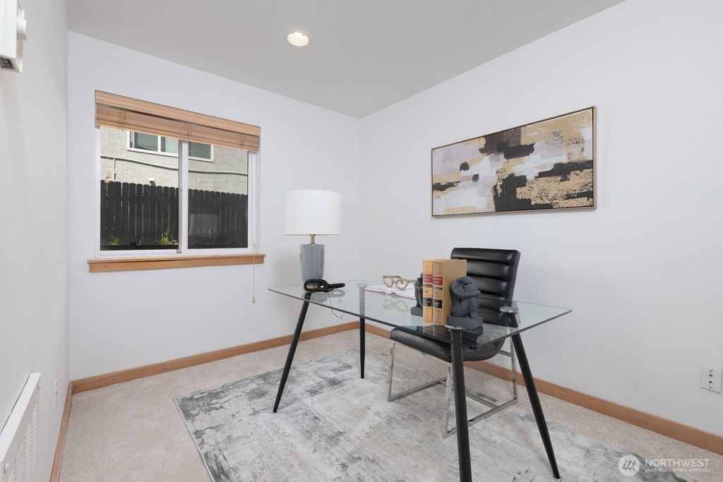 listing image 9367765784644988301
