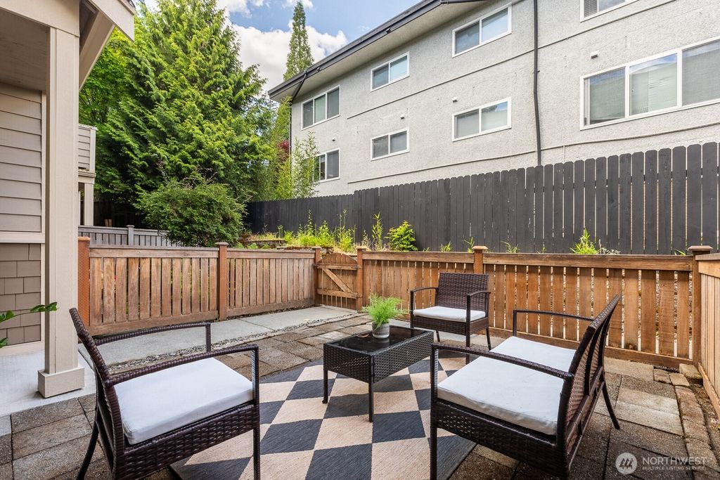 listing image 9362252555931428280