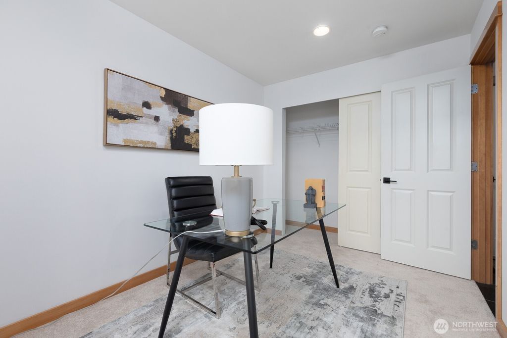 listing image 9368615074880672517