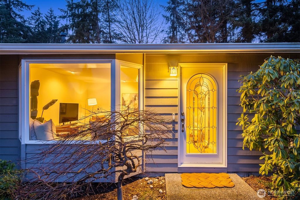 Photo of 19814 10th Drive SE, Bothell, WA 98012 (MLS # 2483278)