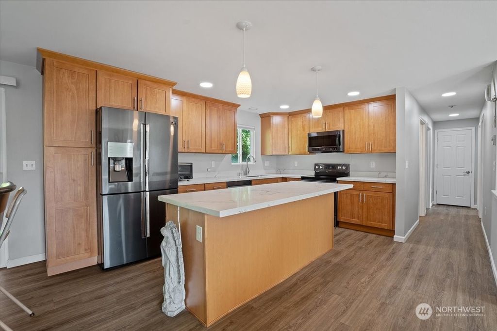 Photo of 5918 212th Place SW, Mountlake Terrace, WA 98043 (MLS # 2075469)