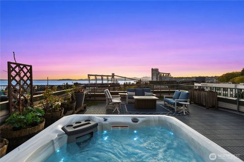 Photo of 524 6th Avenue W #407, Seattle, WA 98119 (MLS # 2524929)