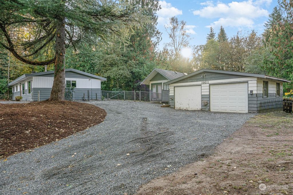 Photo of 19611 276th Avenue SE, Issaquah, WA 98027 (MLS # 2009790)