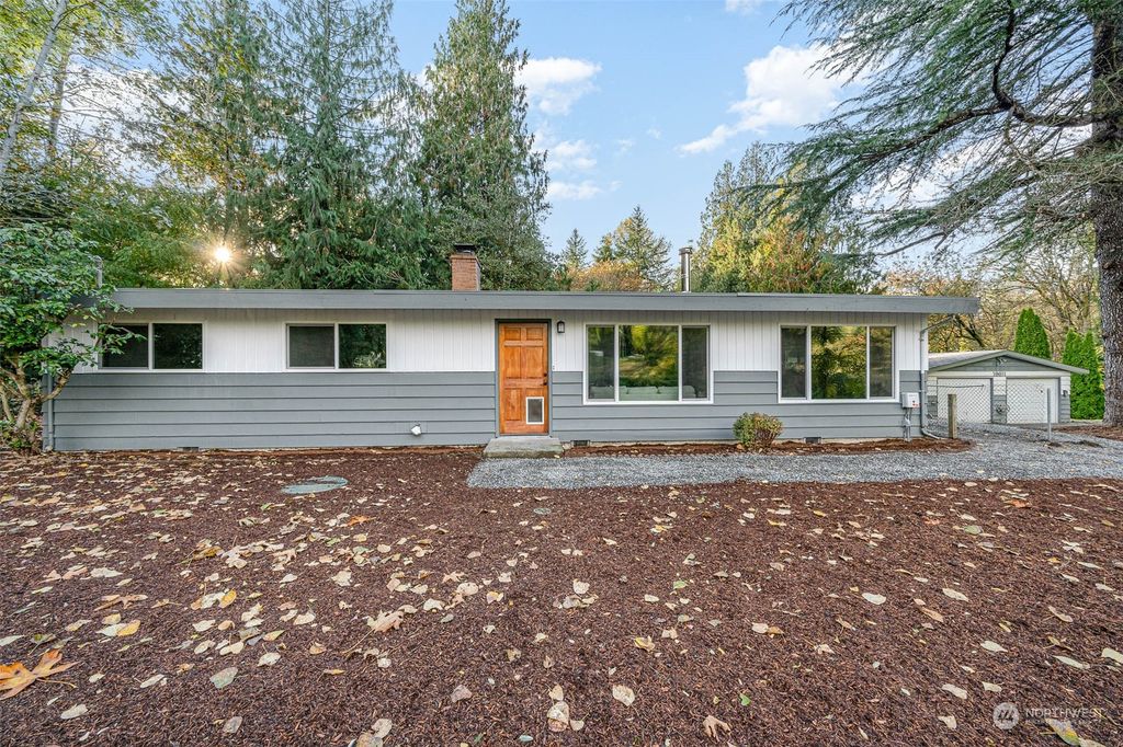 Photo of 19611 276th Avenue SE, Issaquah, WA 98027 (MLS # 2009790)