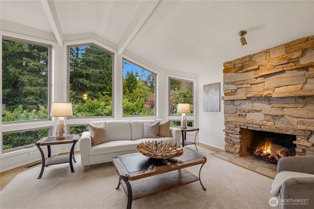 Photo of 5701 137th Place SE, Bellevue, WA 98006 (MLS # 2510704)