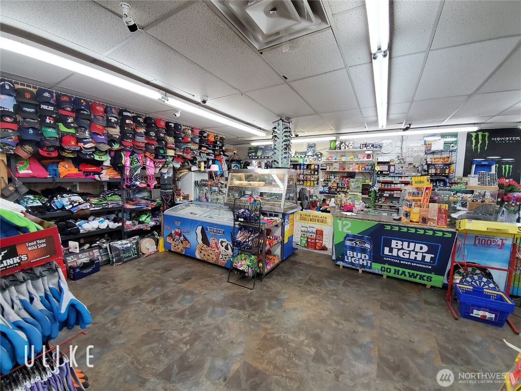 Photo of 4641 N Track Road, Wapato, WA 98951 (MLS # 2502702)