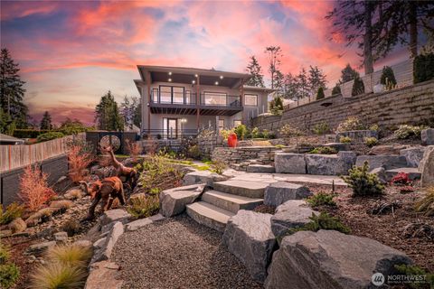 Photo of 25641 Marine View Drive S, Des Moines, WA 98198 (MLS # 2499433)