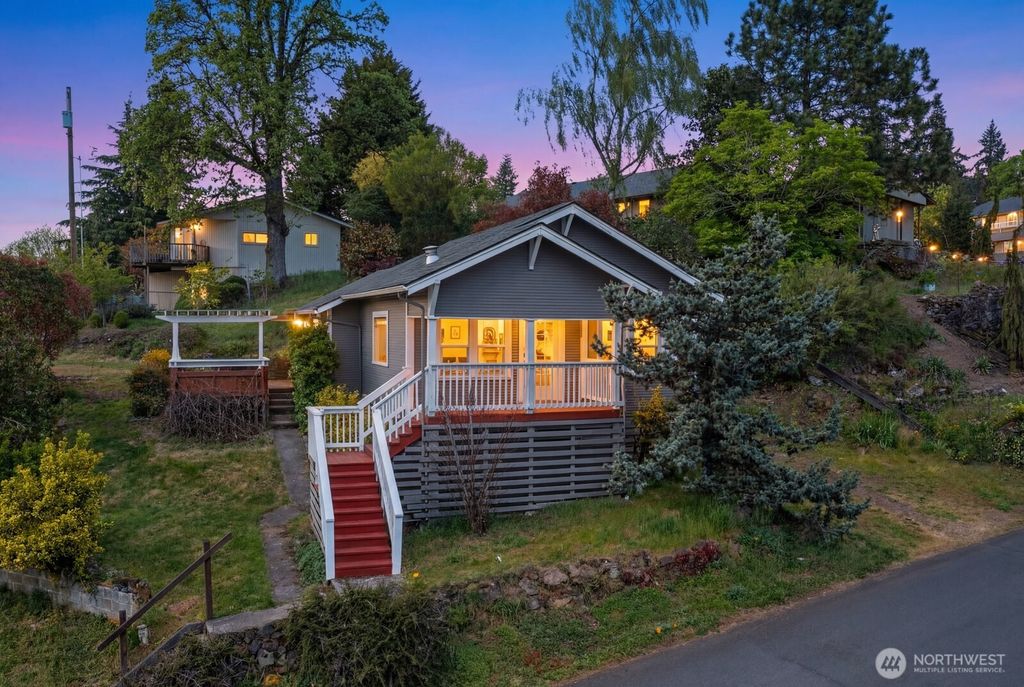 Photo of 20 Ashland Loop, Kalama, WA 98625 (MLS # 2502926)