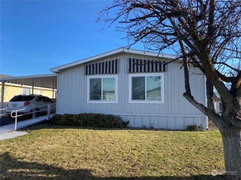3211 W Wapato Drive Unit 57, Moses Lake, WA 98837 - MLS#: 2325085
