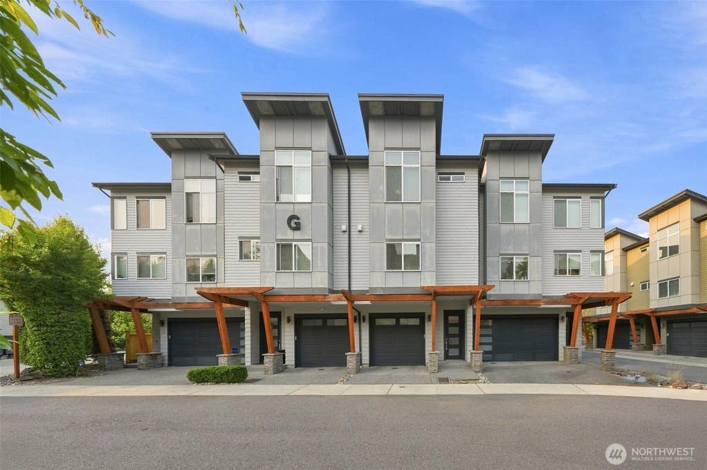 Photo of 19225 Damson Road #G3, Lynnwood, WA 98036 (MLS # 2567208)