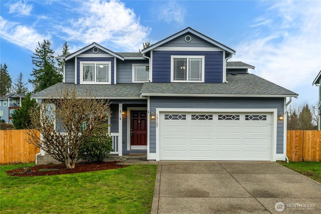 Photo of 15107 Carter Loop SE, Yelm, WA 98597 (MLS # 2475333)