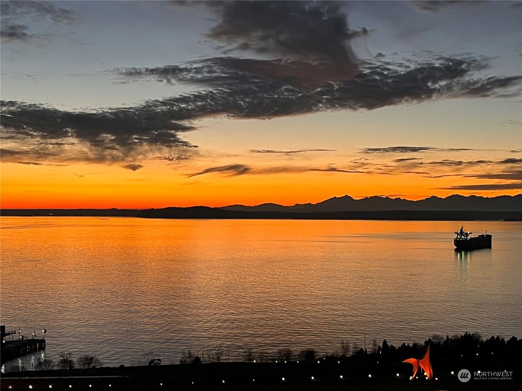 Photo of 2801 1st Avenue #1216, Seattle, WA 98121 (MLS # 2246492)