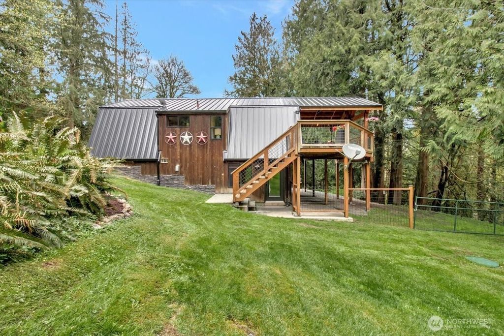 Photo of 22600 Wallitner Road, Arlington, WA 98223 (MLS # 2356993)