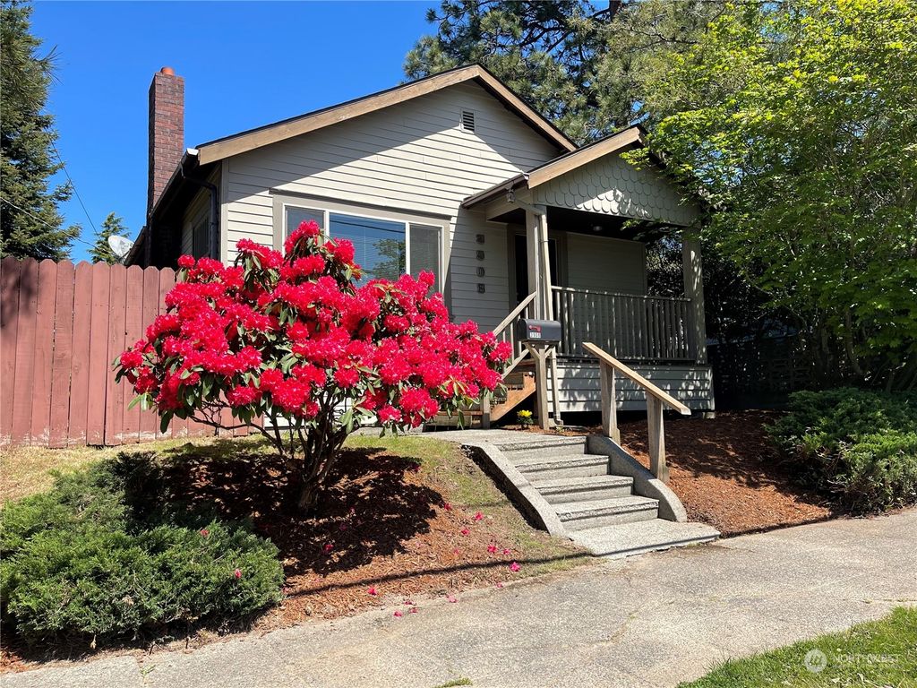 Photo of 3908 SW Hanford Street, Seattle, WA 98116 (MLS # 2224963)