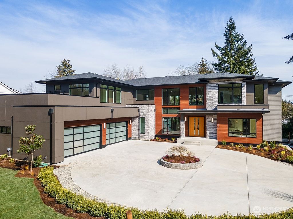 Photo of 10368 Kaylen Place, Bellevue, WA 98004 (MLS # 2140169)