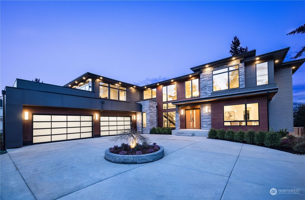 Photo of 10368 Kaylen Place, Bellevue, WA 98004 (MLS # 2140169)