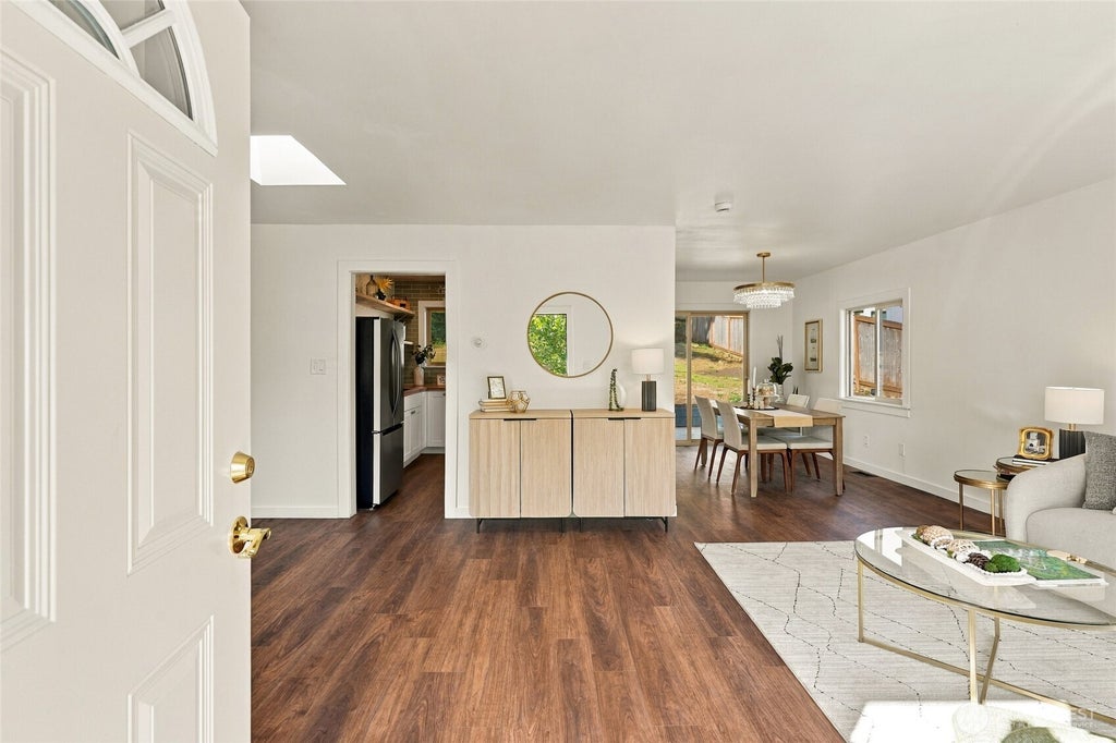 Photo of 10233 8th Avenue SW, Seattle, WA 98146 (MLS # 2584840)