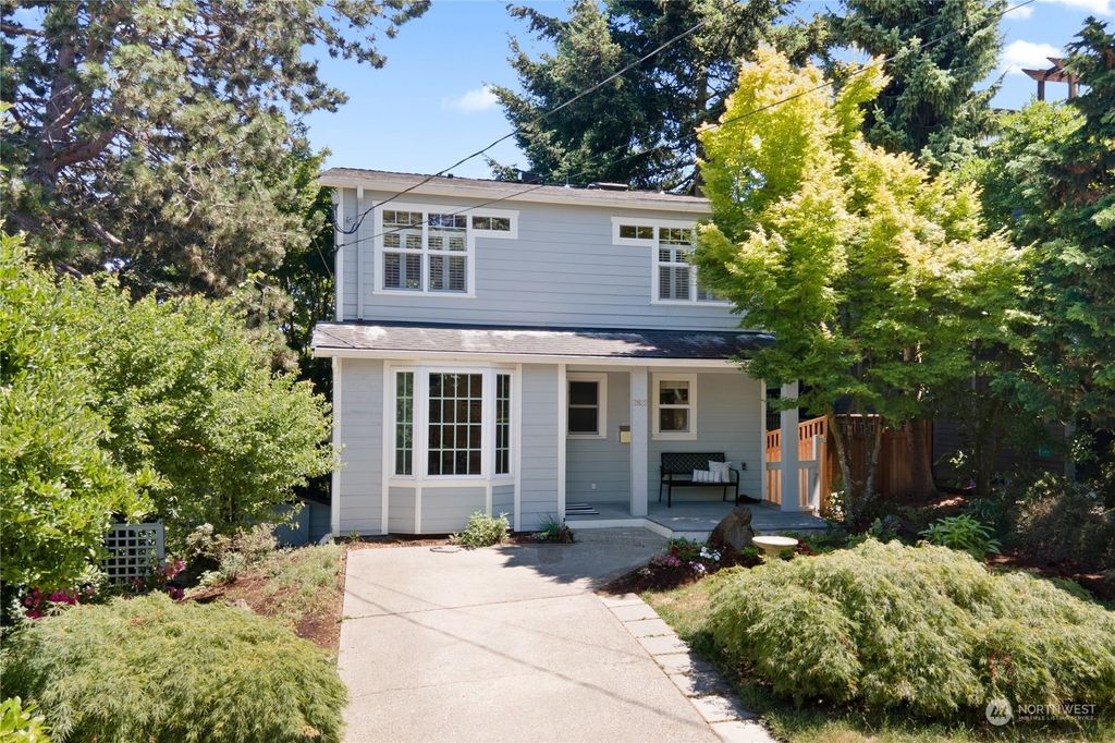 Photo of 2822 4th Avenue W, Seattle, WA 98119 (MLS # 2258598)