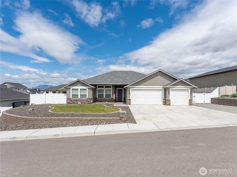 2611 Paisley Street SE East Wenatchee WA 98802