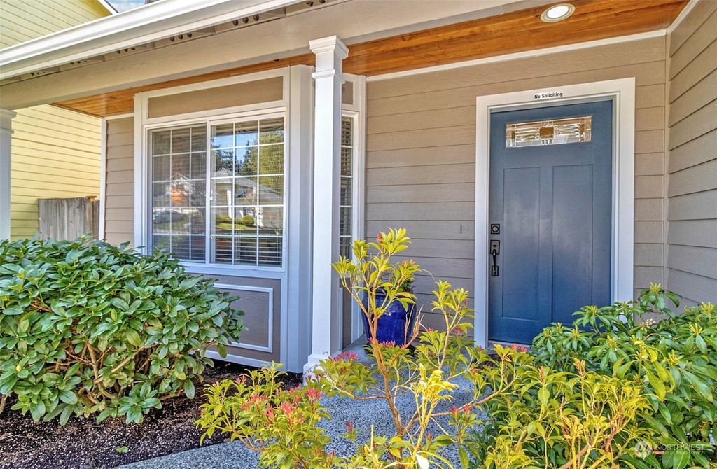 Photo of 1232 215th Place SW, Lynnwood, WA 98036 (MLS # 2062709)