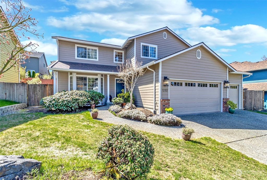 Photo of 1232 215th Place SW, Lynnwood, WA 98036 (MLS # 2062709)