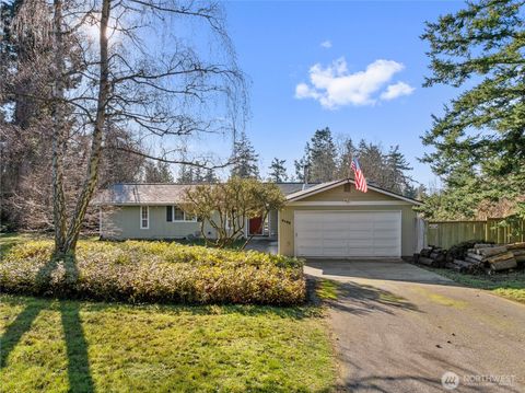 Photo of 2123 Viewcrest Place, Oak Harbor, WA 98277 (MLS # 2471036)