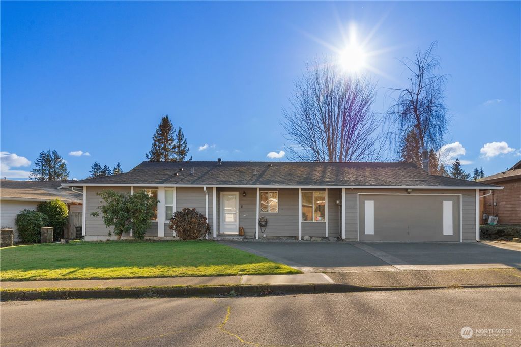 Photo of 12227 SE 165th Street, Renton, WA 98058 (MLS # 2319819)