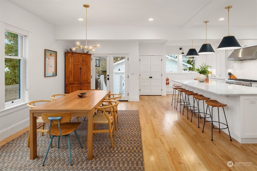 listing image 9361391562020310622