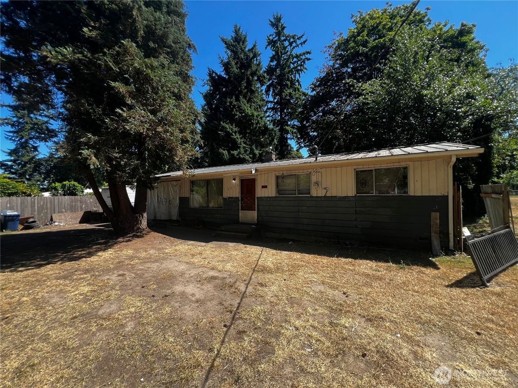 Photo of 5615 S 305th Street, Auburn, WA 98001 (MLS # 2413418)