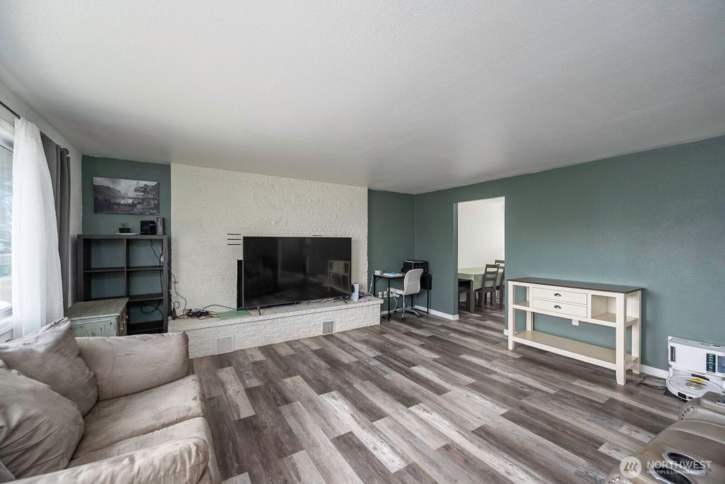 Photo of 32 Diamond Street, Electric City, WA 99123 (MLS # 2560631)