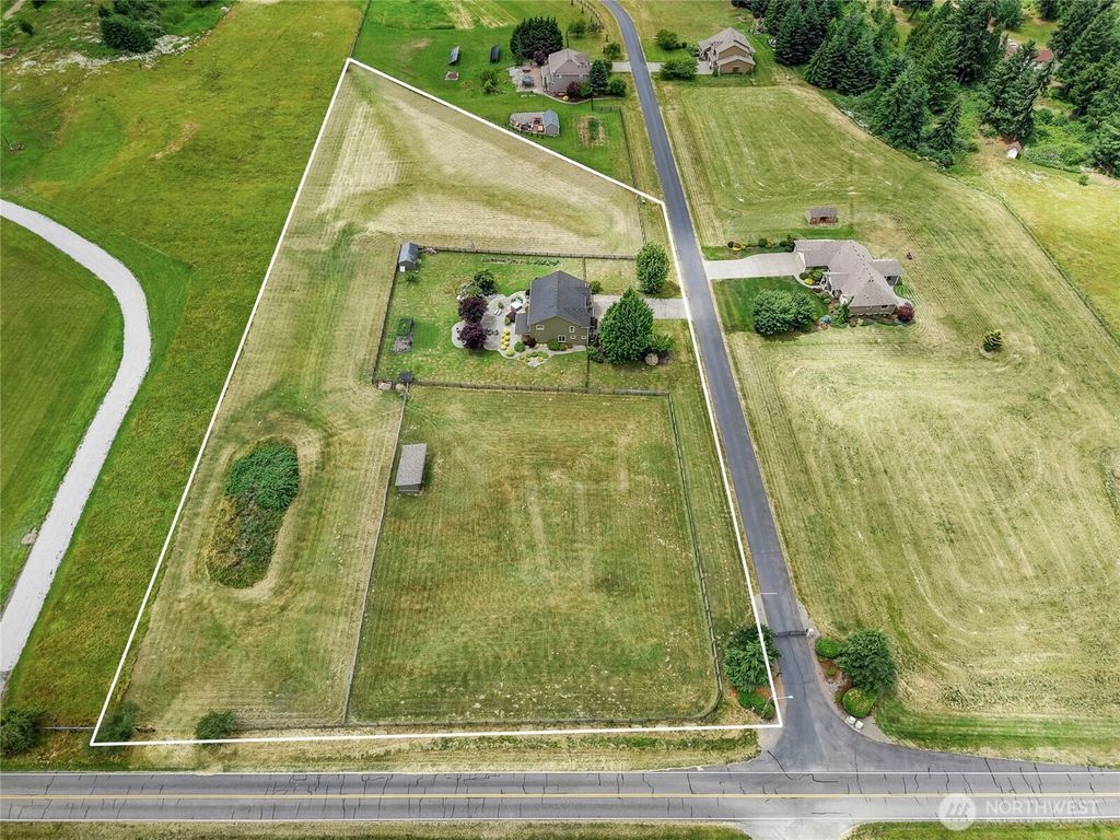 Photo of 14919 141st Lane SE, Yelm, WA 98597 (MLS # 2547888)