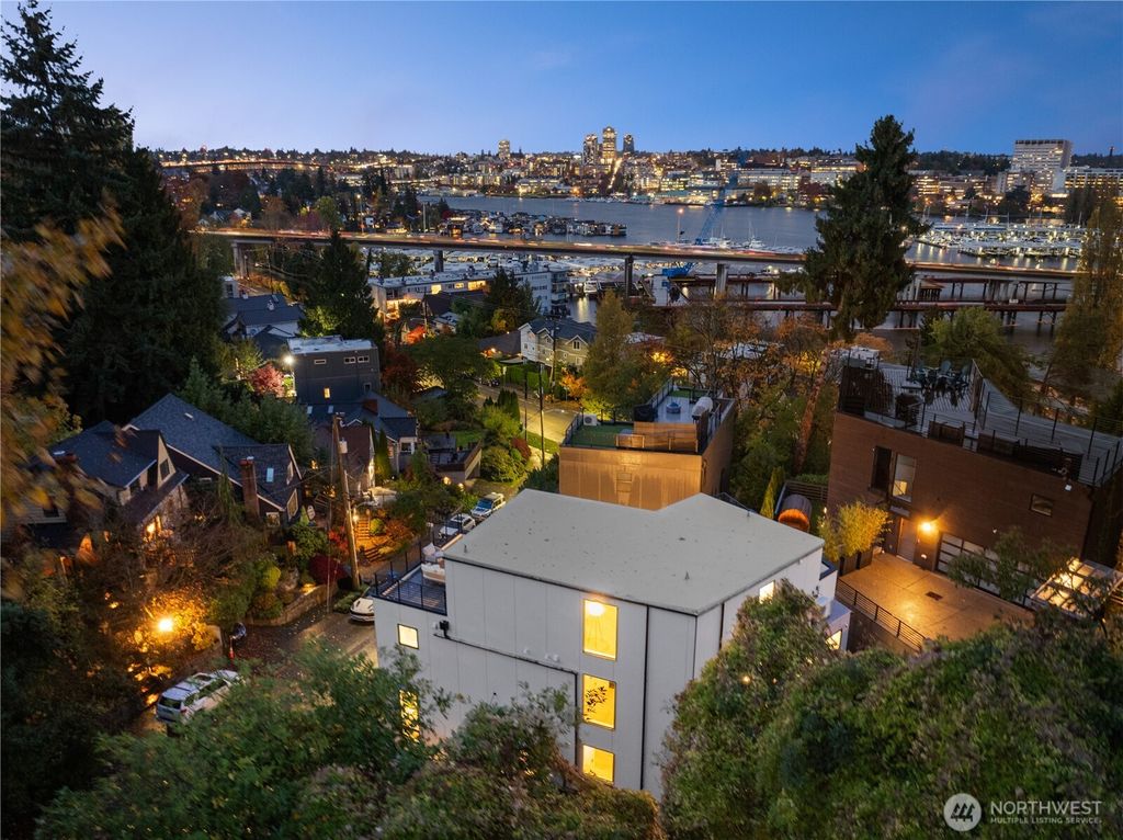 Photo of 2410 Everett Avenue E, Seattle, WA 98102 (MLS # 2453217)