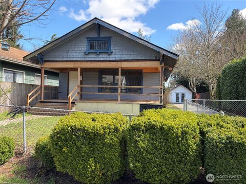 Photo of 1506 Elizabeth Avenue, Bremerton, WA 98337 (MLS # 2504095)