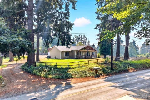 Photo of 10516 36th Street E, Edgewood, WA 98372 (MLS # 2565909)