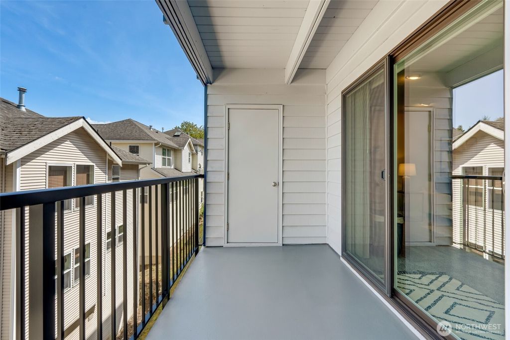 listing image 9361306313013227329